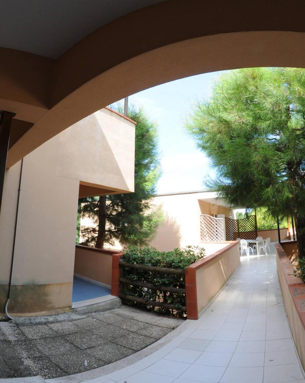 Centro Vacanze Mirage Torre di Palme Экстерьер фото